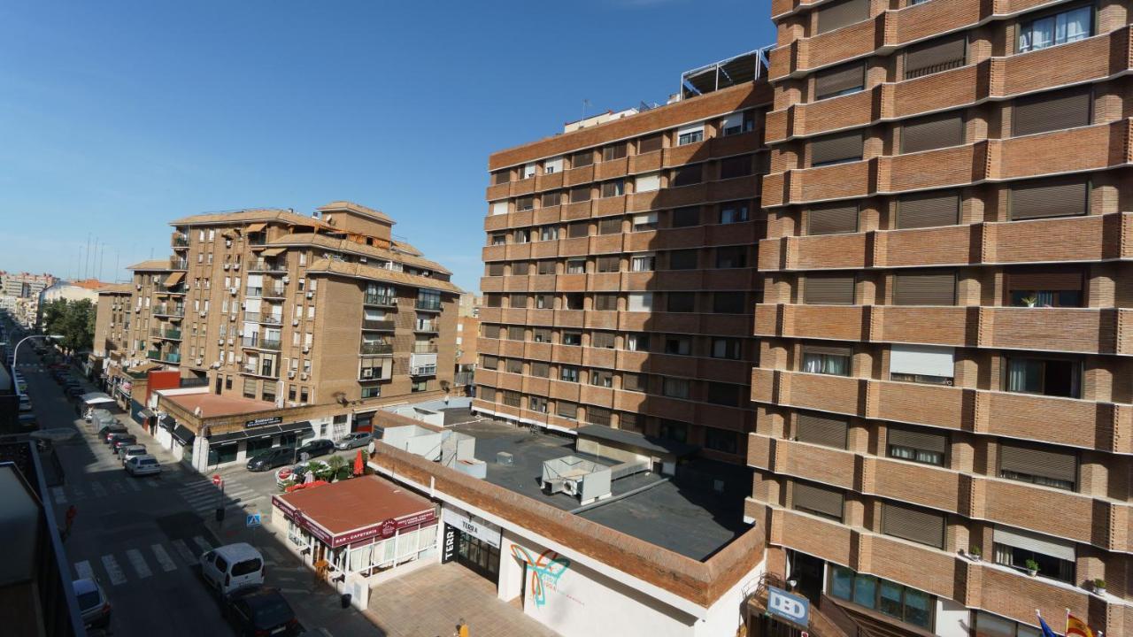 Rentalsevilla Coqueto Apartamento Con Terraza Privada Sevilha Exterior foto