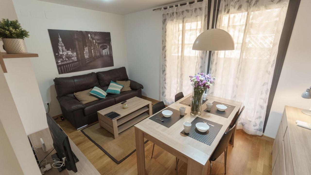 Rentalsevilla Coqueto Apartamento Con Terraza Privada Sevilha Exterior foto