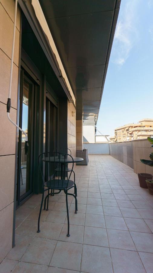 Rentalsevilla Coqueto Apartamento Con Terraza Privada Sevilha Exterior foto
