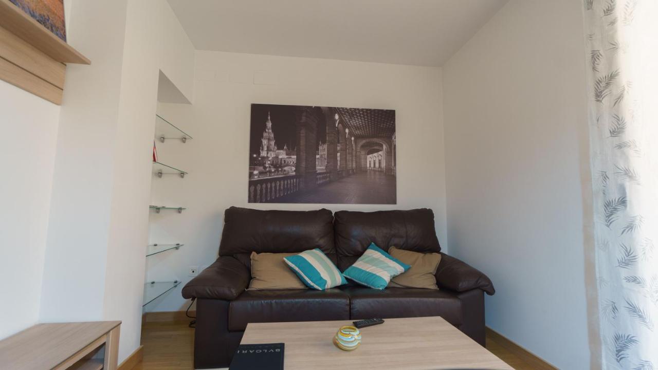 Rentalsevilla Coqueto Apartamento Con Terraza Privada Sevilha Exterior foto