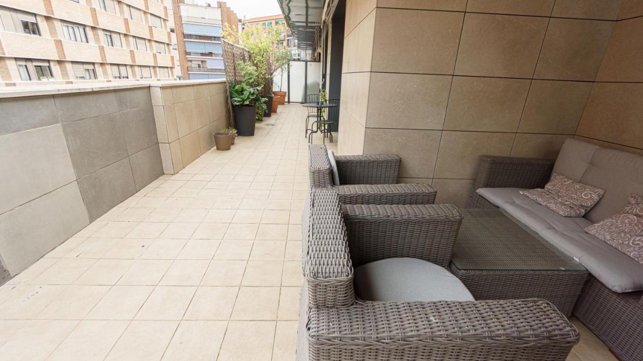 Rentalsevilla Coqueto Apartamento Con Terraza Privada Sevilha Exterior foto